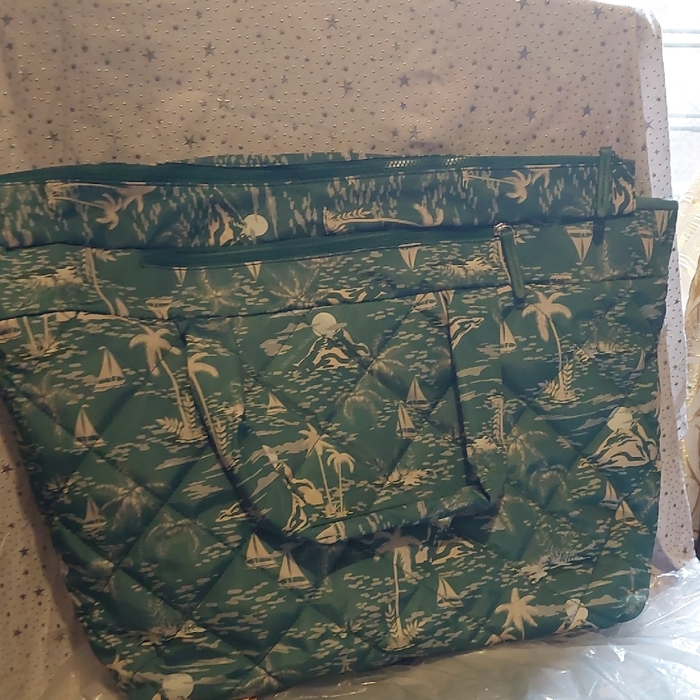 Green Quilted Tote Bag - Picture 5 of 11
